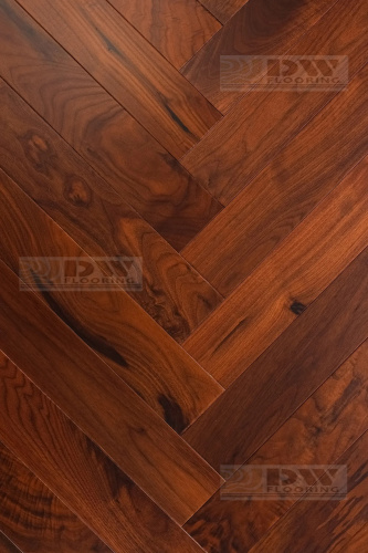 Инженерная доска DW Flooring DW-305U орех толщина 1,4 см 23 класс 600x90