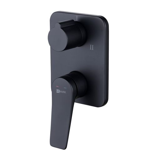 Смеситель LeMark Bronx LM3728BL настенный черный