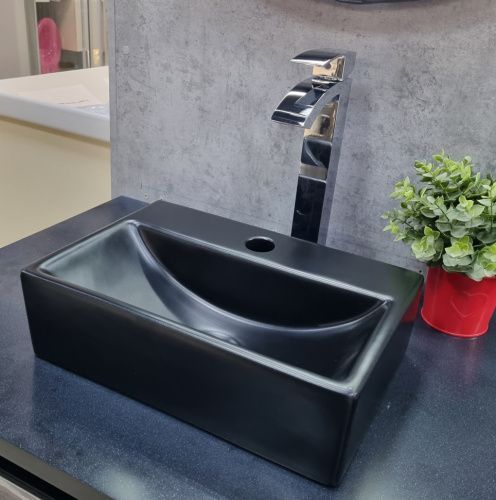 Раковина из санфаянса CeramaLux 9135-1MB 36х25 подвесная цвет черный матовый 1 отверстие под смеситель