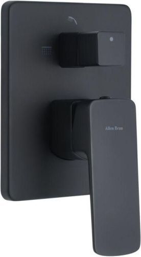Смеситель для ванны с душем Allen Brau Infinity 5.21014-31 встраиваемый в стену черный