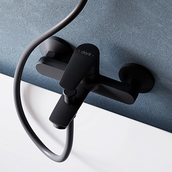 Смеситель для ванны и душа Dorff Prime New D4011022 настенный черный