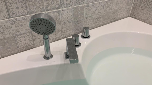 Ванна акриловая гидромассажная Frank 2020116 140х140 угловая четверть круга с каркасом - фото 5