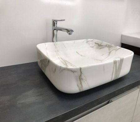 Раковина из сантехнического фаянса CeramaLux 190 50х40 накладная цвет белый без отверстий под смеситель