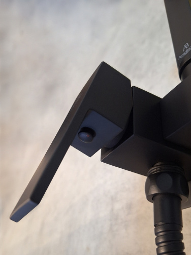 Гигиенический душ со смесителем AltroBagno BM AltroBagnoBM060122MB черный матовый - фото 3