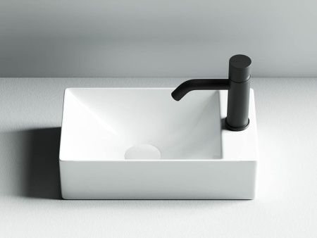 Раковина из сантехнического фарфора Ceramica Nova ELEMENT CN5007 40х20 подвесная цвет белый 1 отверстие под смеситель