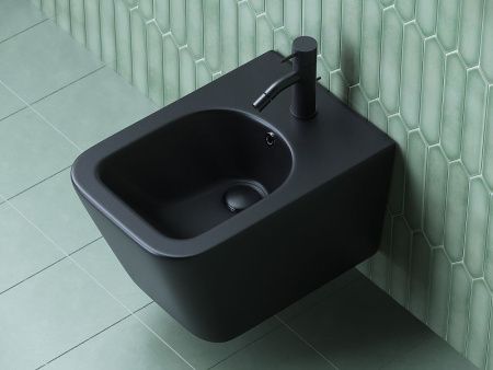 Биде подвесное Ceramica Nova METRIC CN3008MB цвет черный
