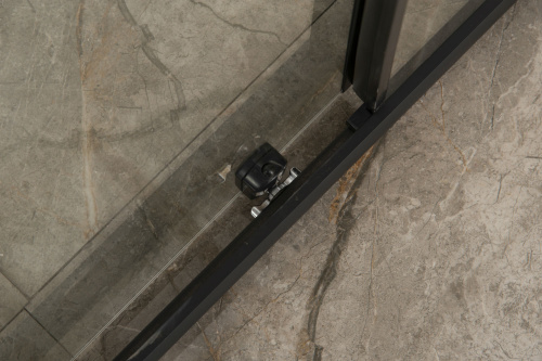 Душевой уголок Orange E23-12090TB 120х89 стекло прозрачное профиль черный без поддона - фото 4