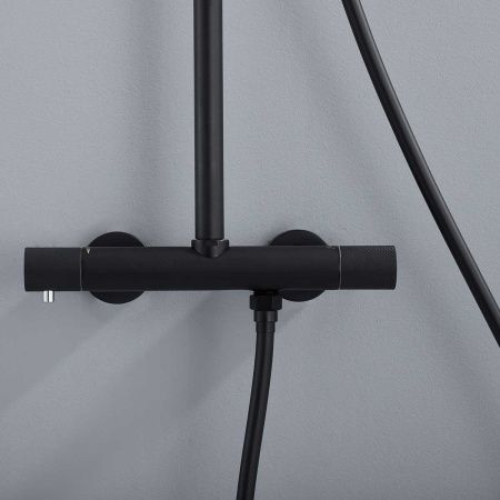 Душевая стойка Vincea Desire VSFS-1D0TMB настенная цвет черный с термостатом