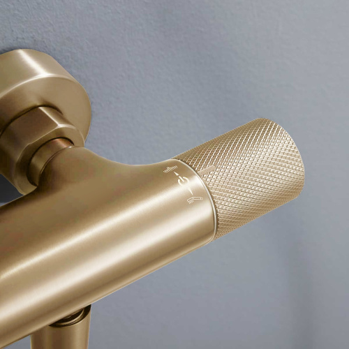 Душевая стойка Vincea Desire VSFS-1D0TBG настенная цвет брашированное золото с термостатом - фото 3