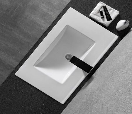 Раковина из сантехнического фаянса CeramaLux YJ803-70 70х40 встраиваемая цвет белый 1 отверстие под смеситель