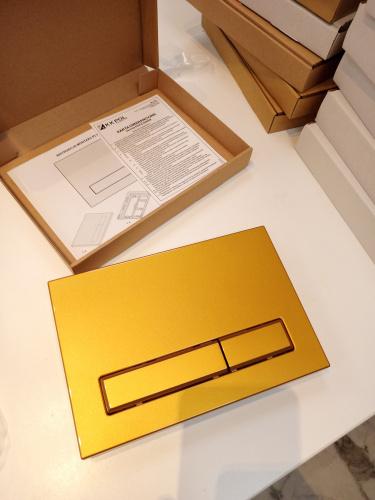 Клавиша смыва механическая KK POL M08 SPP/035/0/K цвет золото глянцевое - фото 2