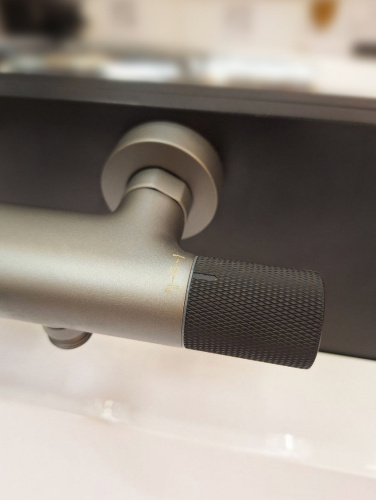 Смеситель для ванны AltroBagno Intento AltroBagnoIntento0216GrNe настенный серый/черный - фото 4