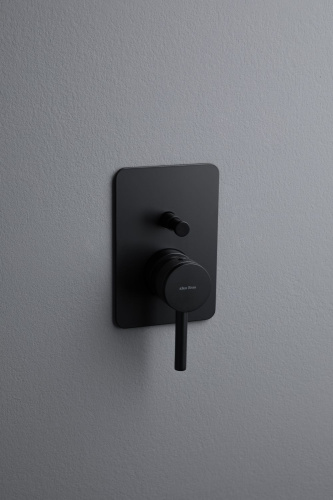 Смеситель для ванны с душем Allen Brau Priority 5.31011-31 встраиваемый в стену черный - фото 5