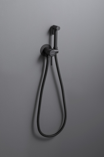 Гигиенический душ со смесителем Allen Brau Priority 5.31A29-31 встраиваемый в стену черный - фото 5