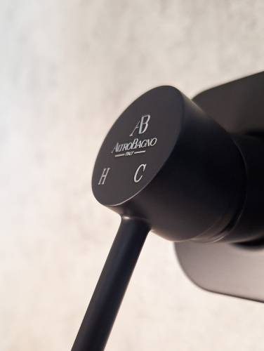 Гигиенический душ со смесителем AltroBagno Metropoli AltroBagnoMetropoli060108NeOp черный матовый - фото 4