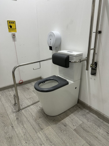 Поручень-опора с подушкой для инвалидов в санитарно-гигиенические комнаты Dstrana  8333 - фото 4