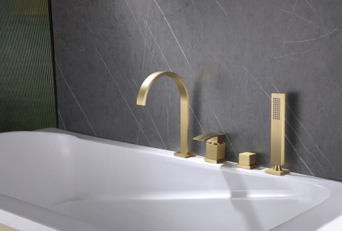 Смеситель ABBER Wasserfall AF8613G на борт ванны золото матовое - фото 2