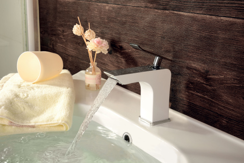 Смеситель LeMark Contest LM5806CW на раковину белый/хром - фото 2