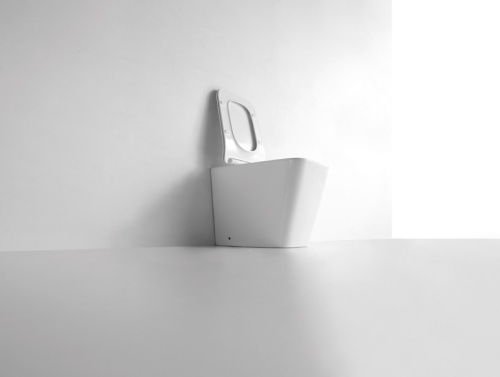 Унитаз приставной CeramaLux 3170 белый глянцевый с сиденьем микролифт безободковый каскадный смыв - фото 3