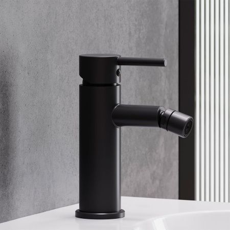 Смеситель Damixa Scandinavian Pure 360240300 на биде черный